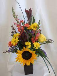 Fancy Free Sunflower Rose Bouquet | Pasadena Delivery